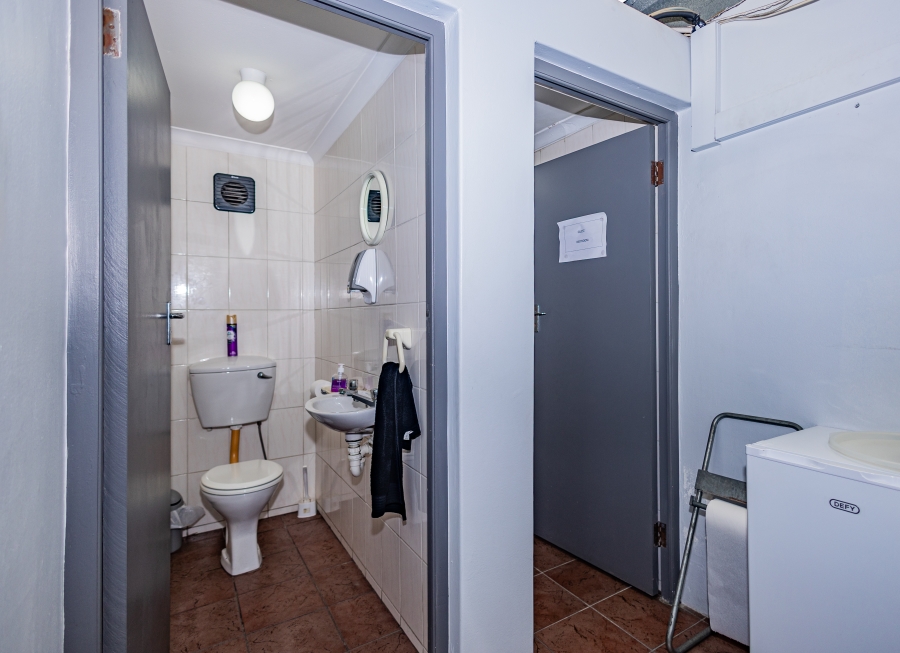 Commercial Property for Sale in Paarden Eiland Western Cape